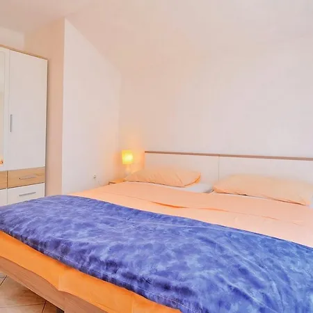Bozena Apartment *